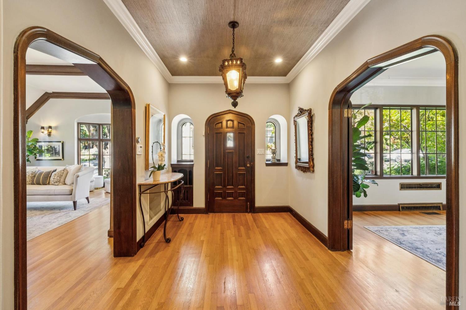87 Forbes Avenue