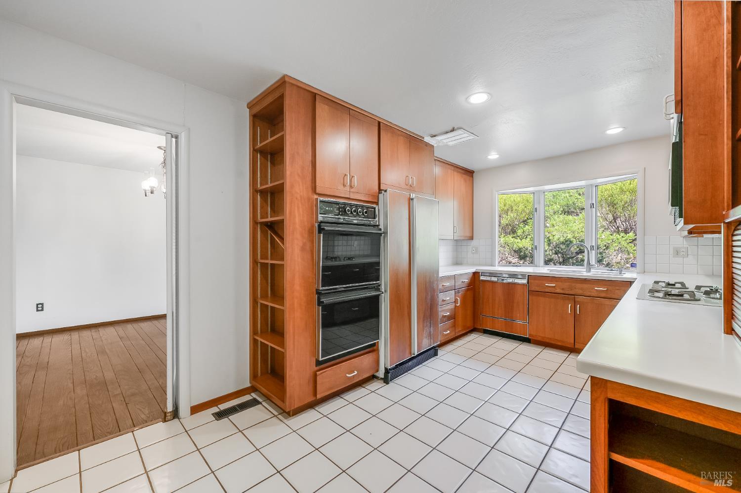 1008 Erica Road
