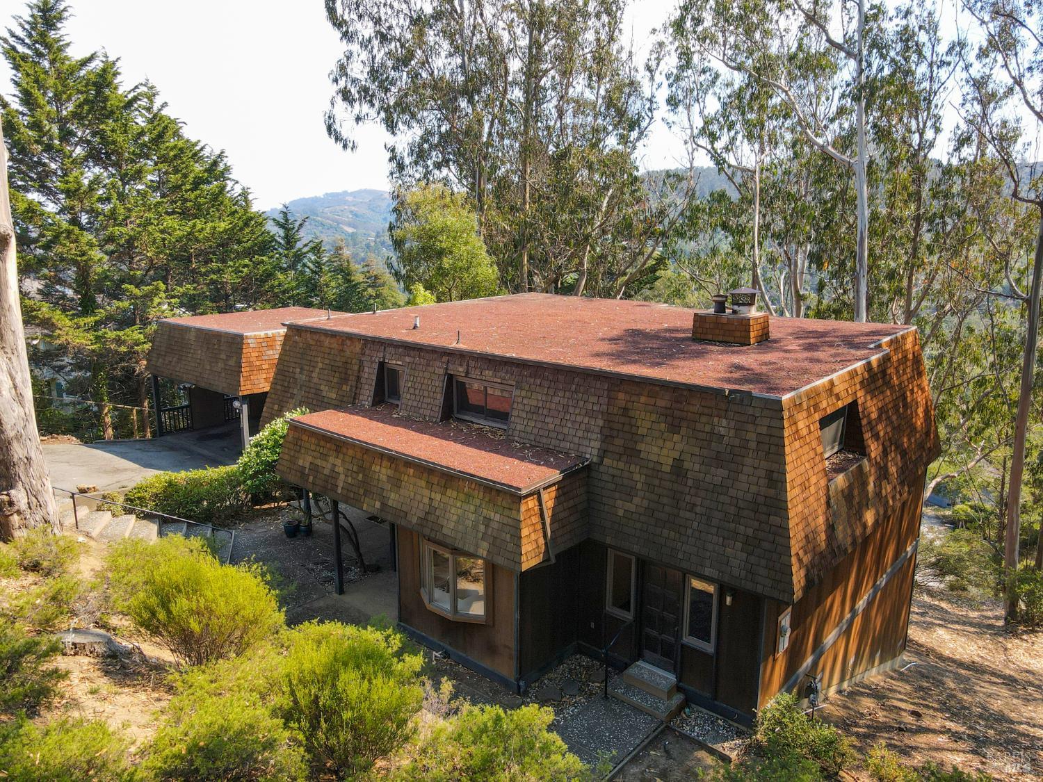 1008 Erica Road