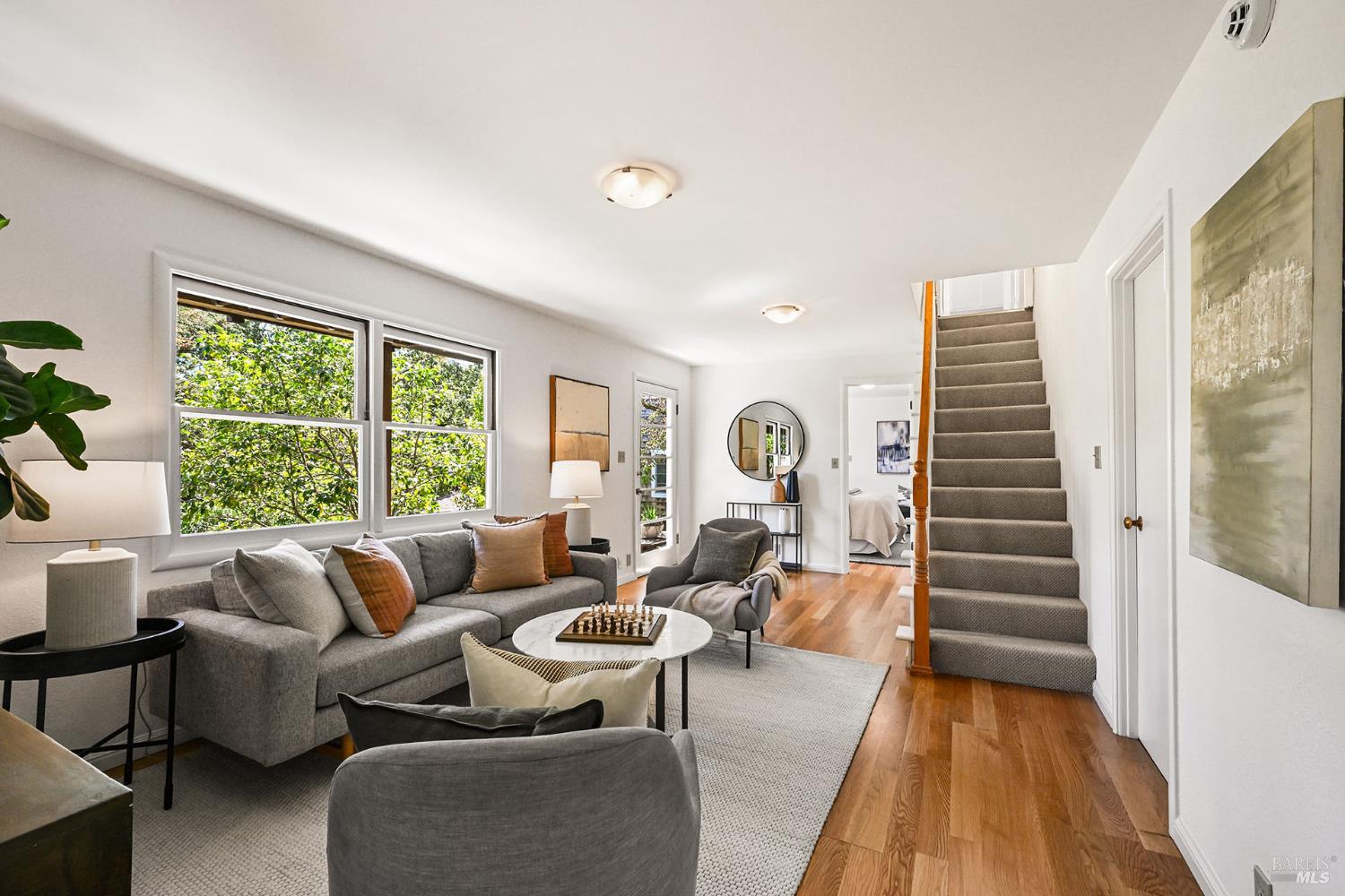 18 Plumas Avenue