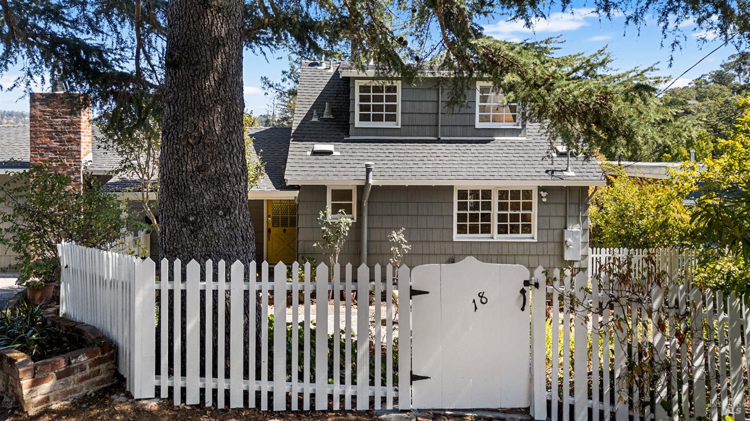 18 Plumas Avenue