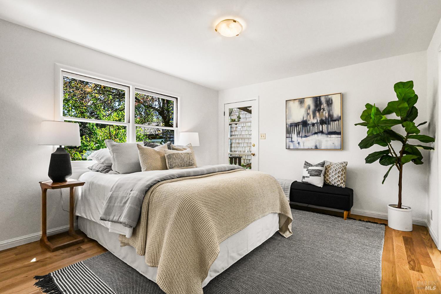 18 Plumas Avenue
