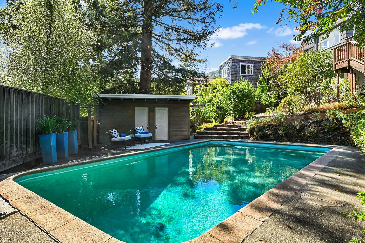 18 Plumas Avenue