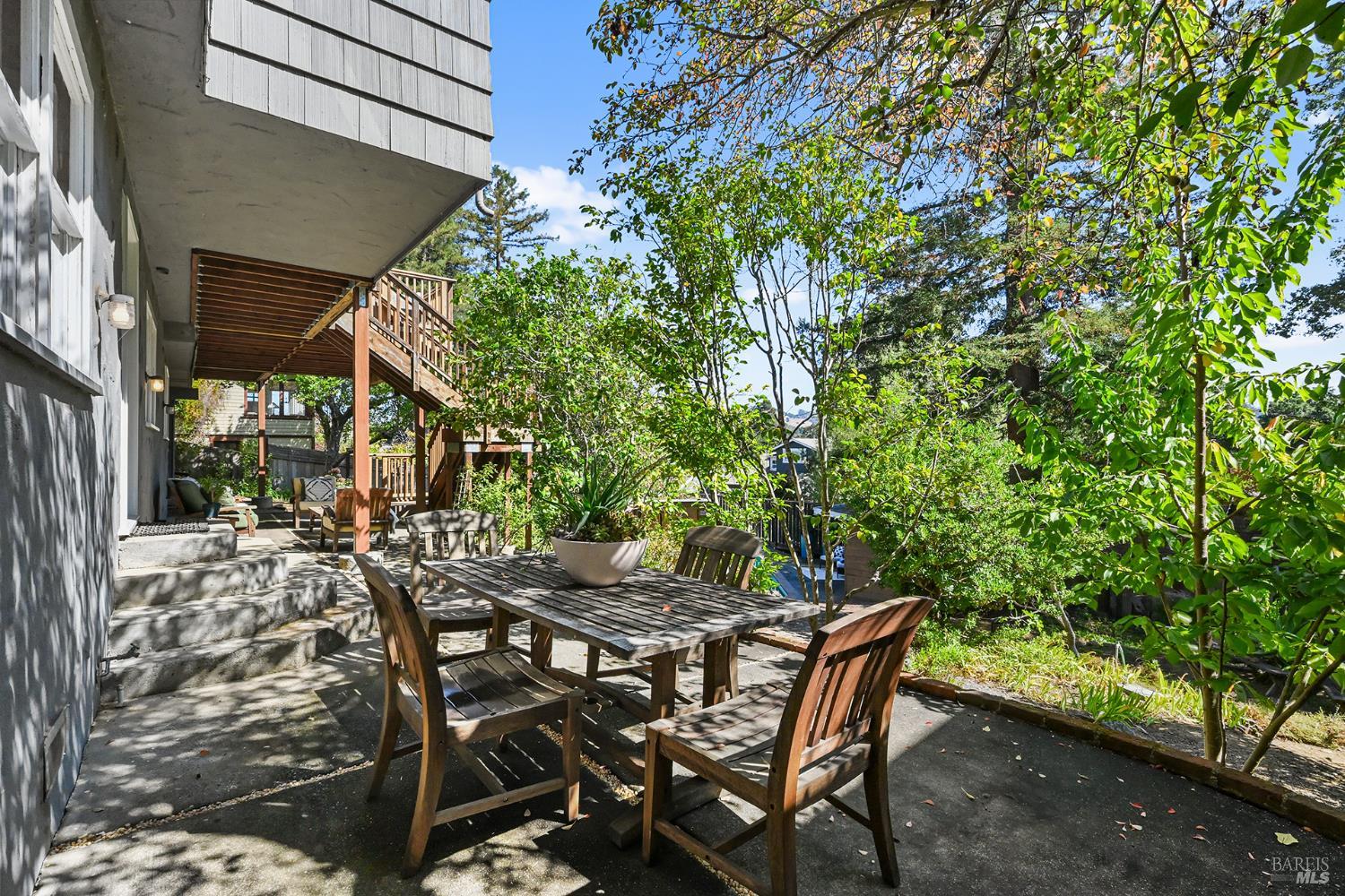 18 Plumas Avenue