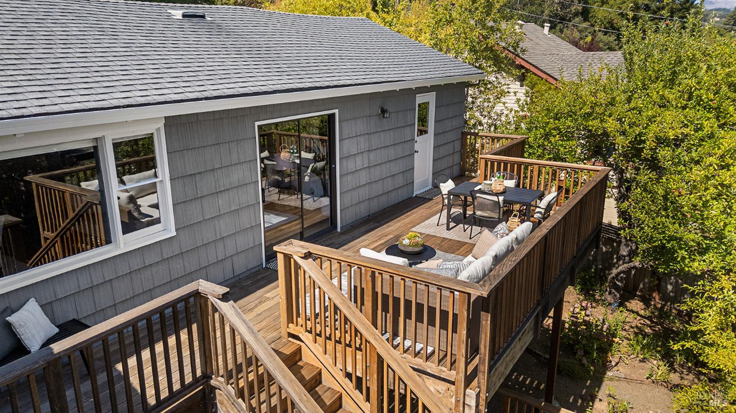 18 Plumas Avenue