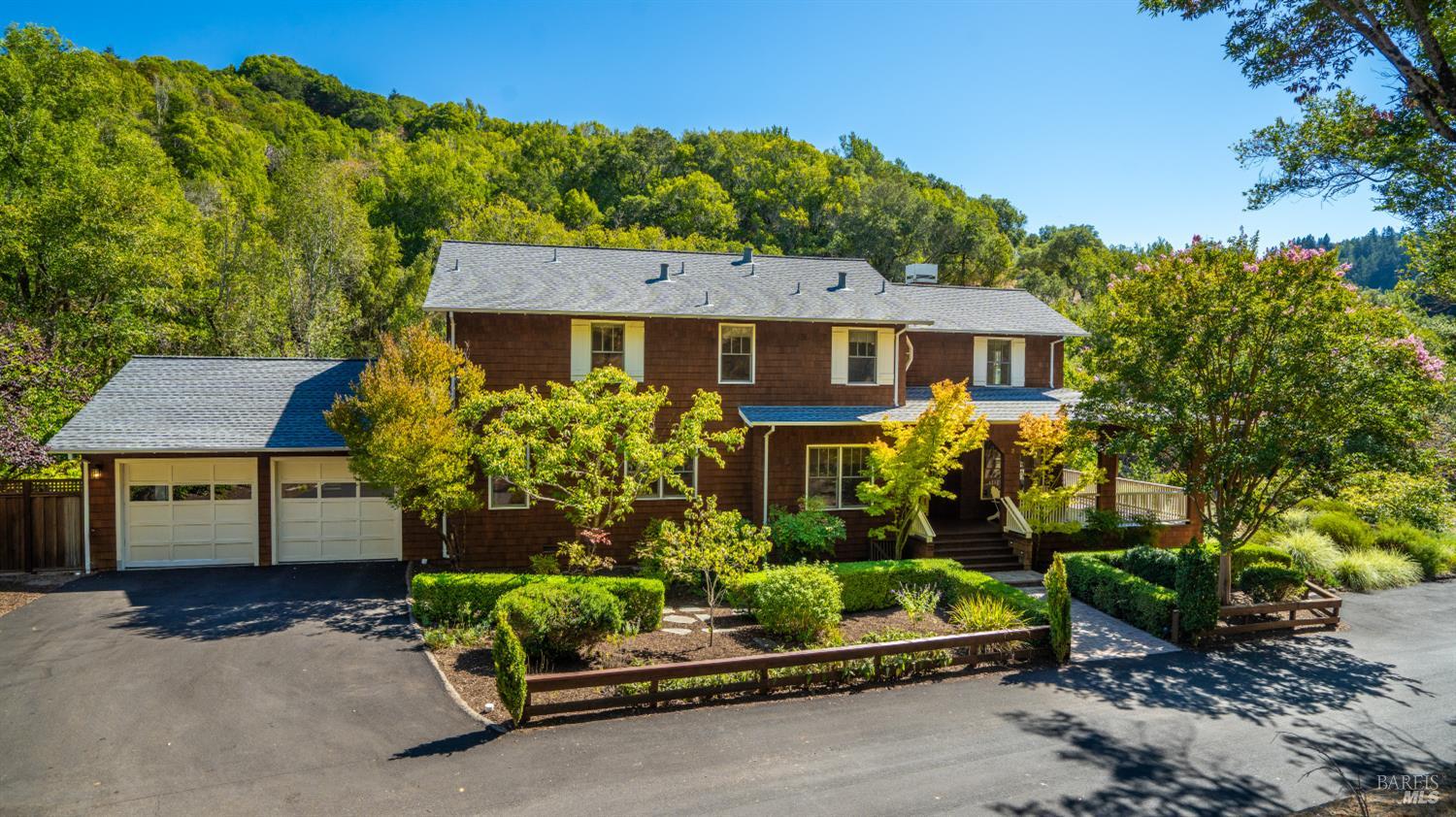 2 Hunter Creek