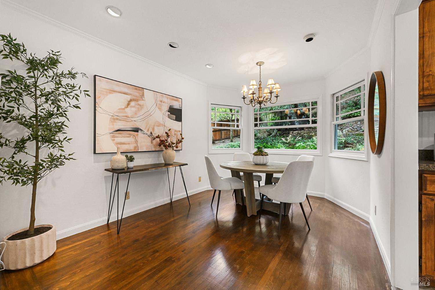 34 Meadow Way