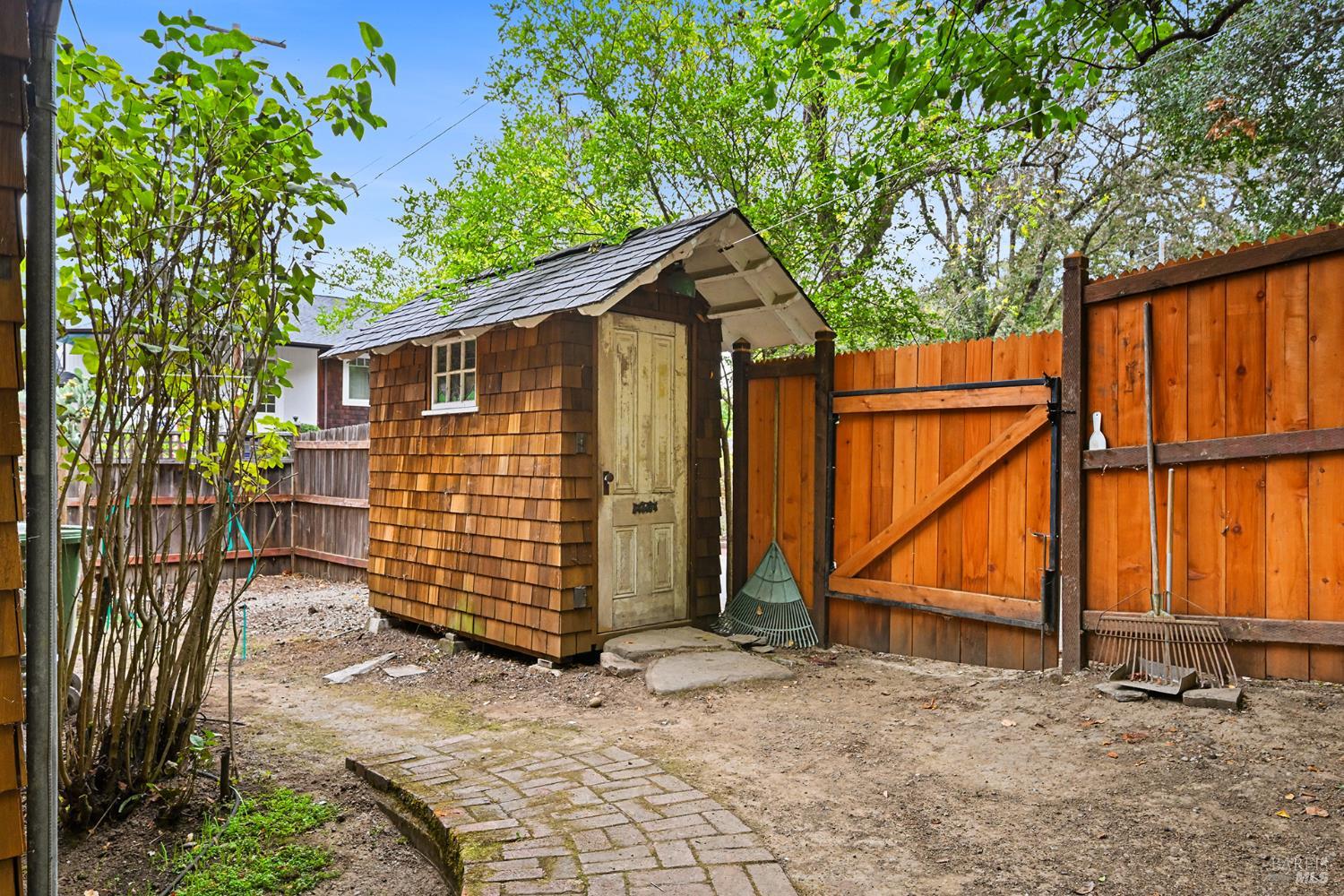 34 Meadow Way