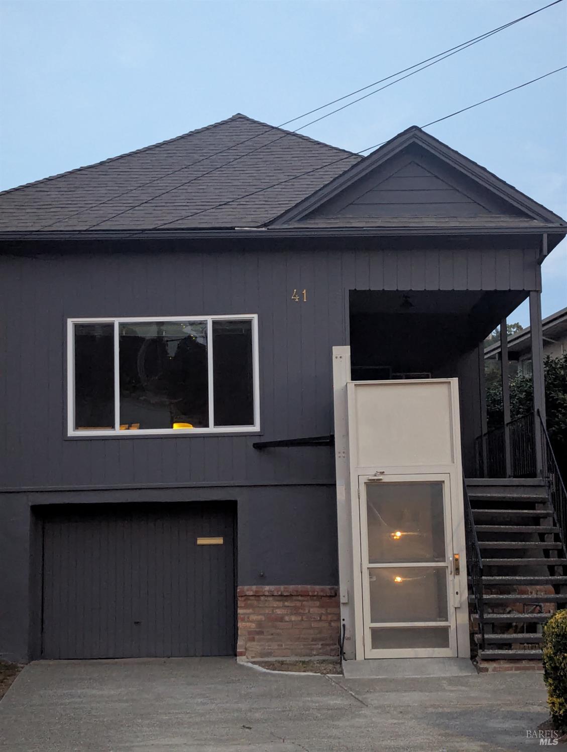 41 Walnut Avenue