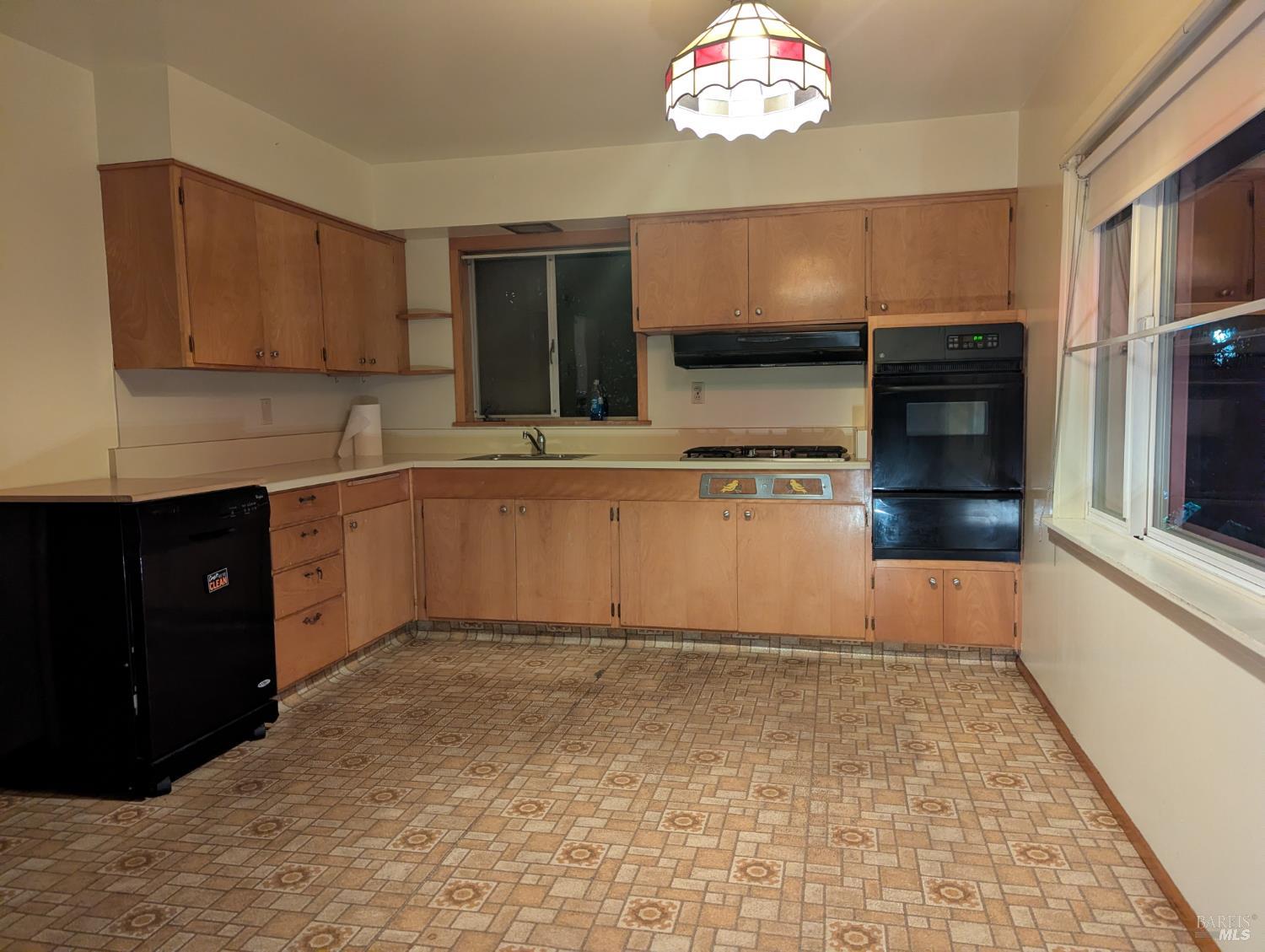 41 Walnut Avenue