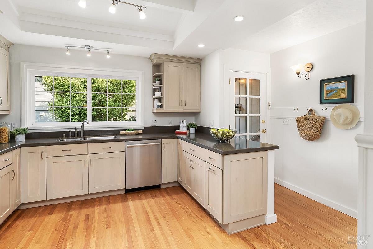 53 Florence Avenue