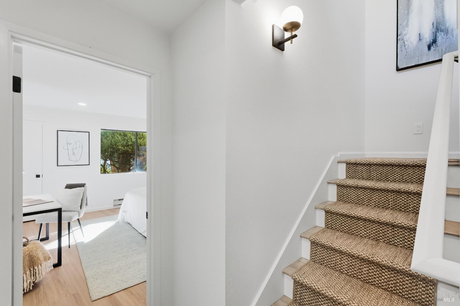 7 Escalle Lane