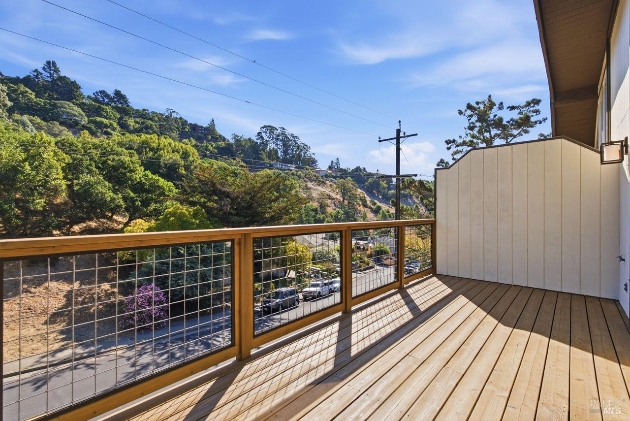 107 Elizabeth Way