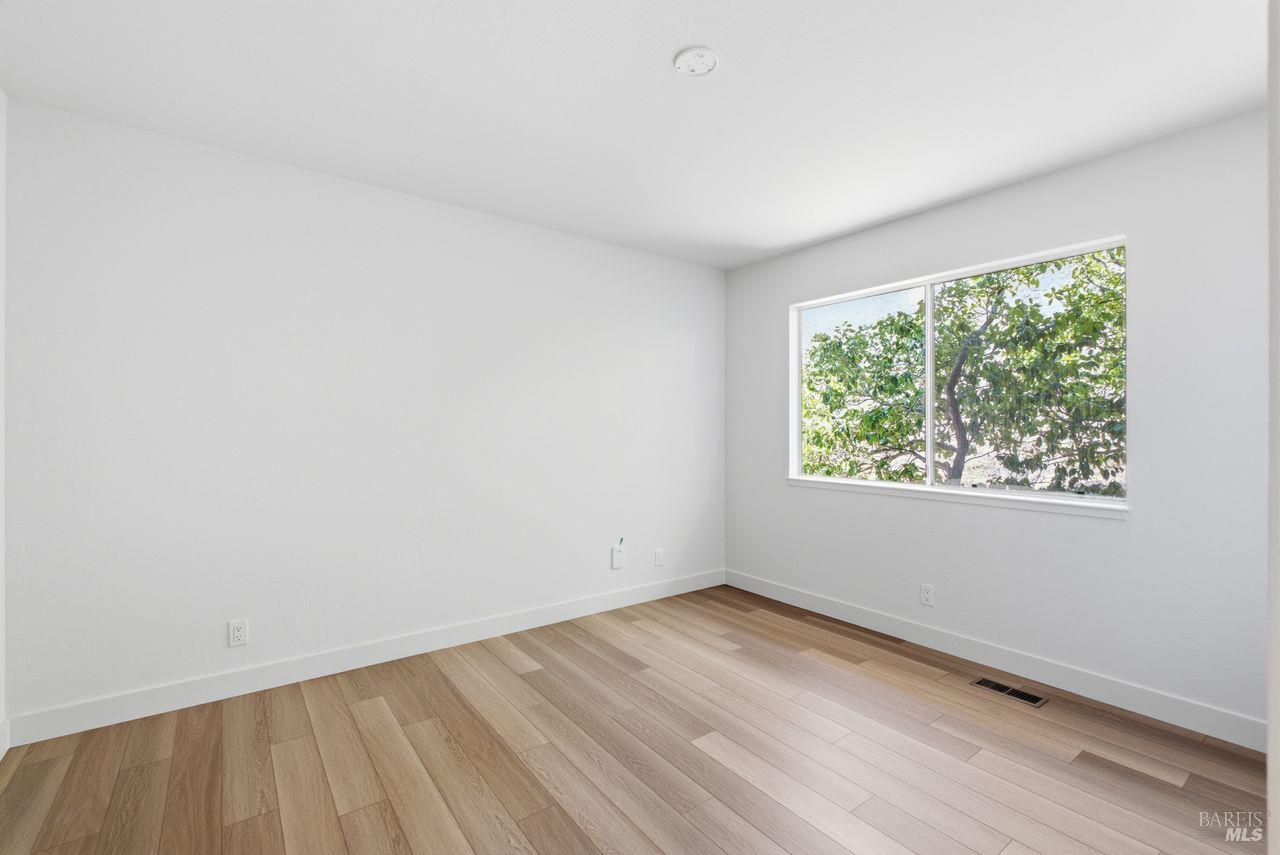 107 Elizabeth Way