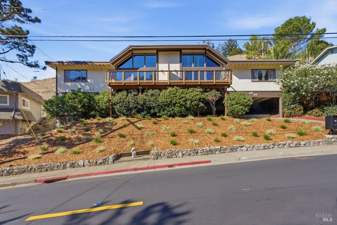 107 Elizabeth Way