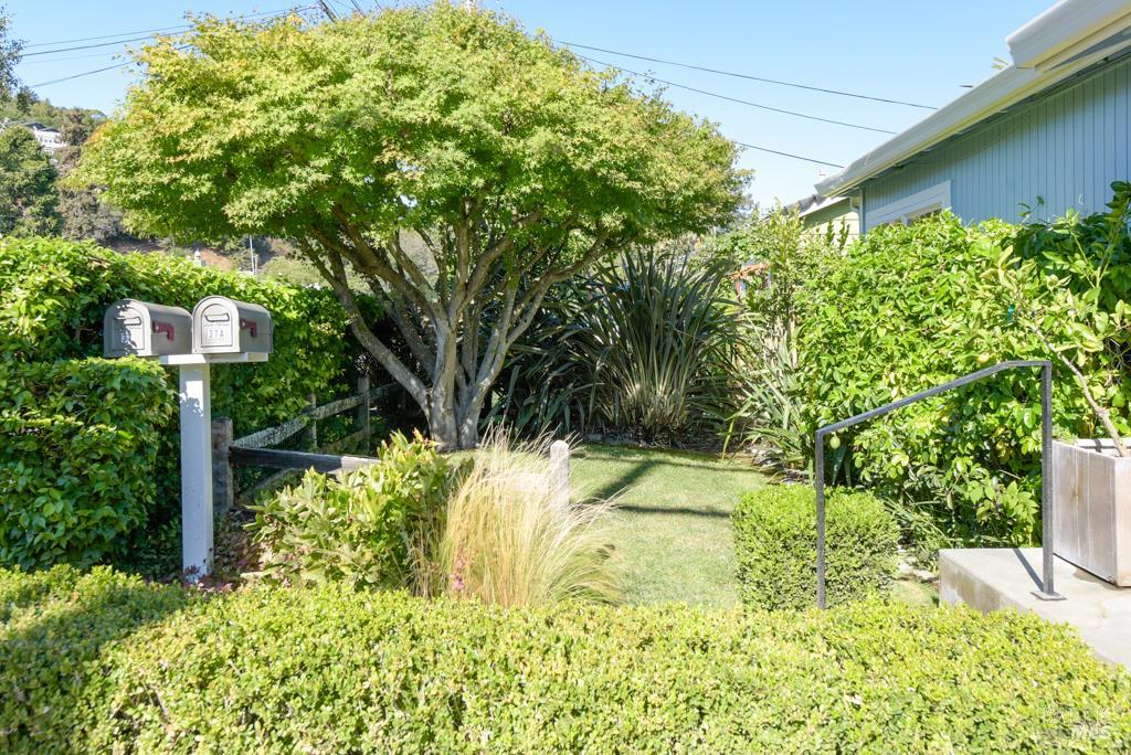 37 Meadow Avenue