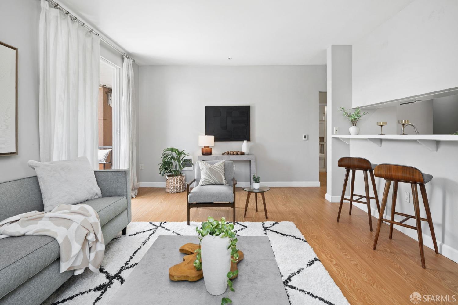 401 S Norfolk St #103