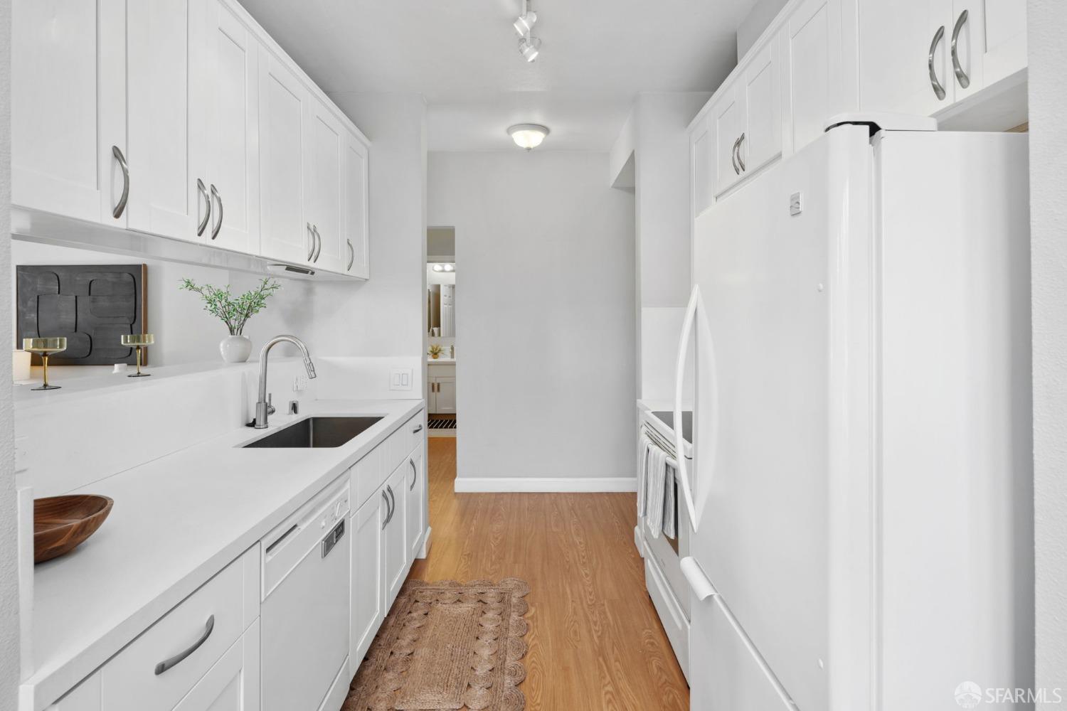 401 S Norfolk St #103