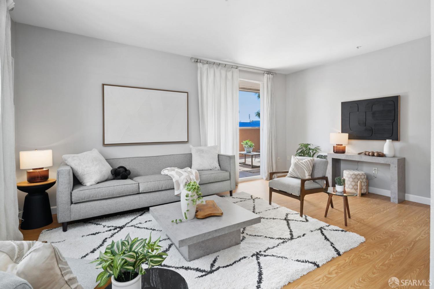 401 S Norfolk St #103