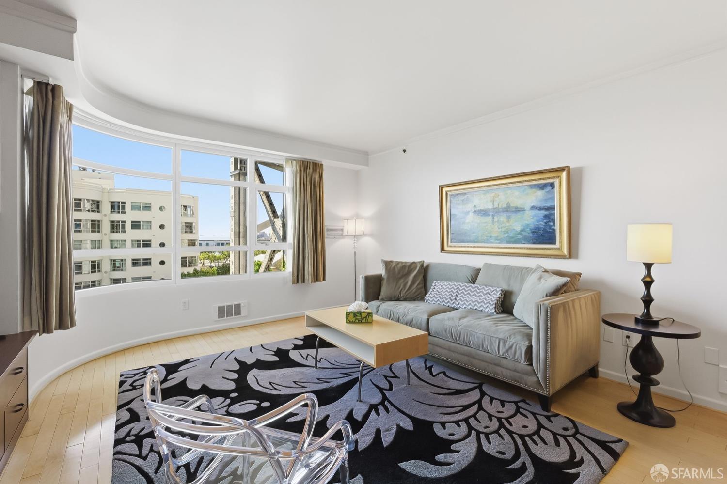 403 Main Street Unit: #506N