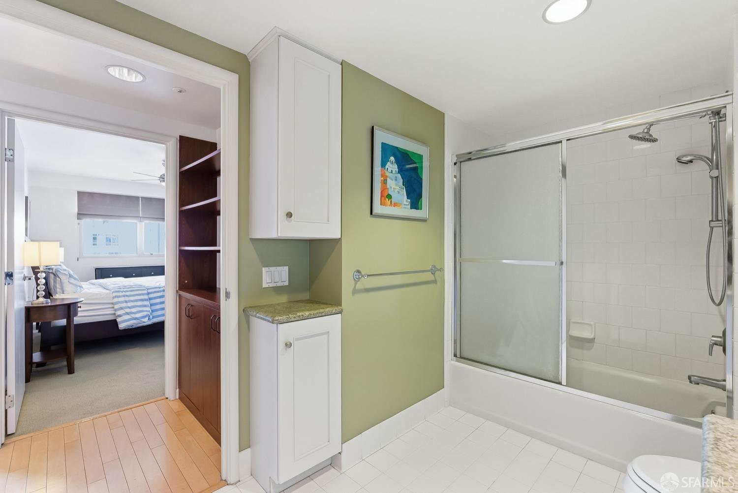 403 Main Street Unit: #506N
