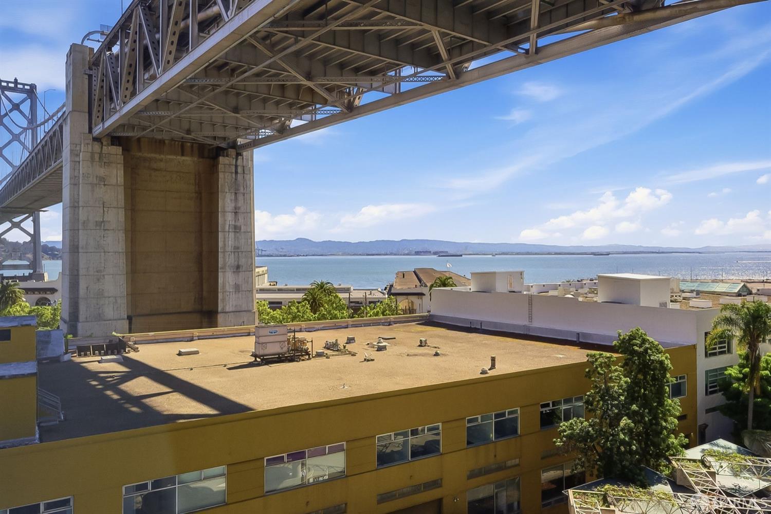 403 Main Street Unit: #506N