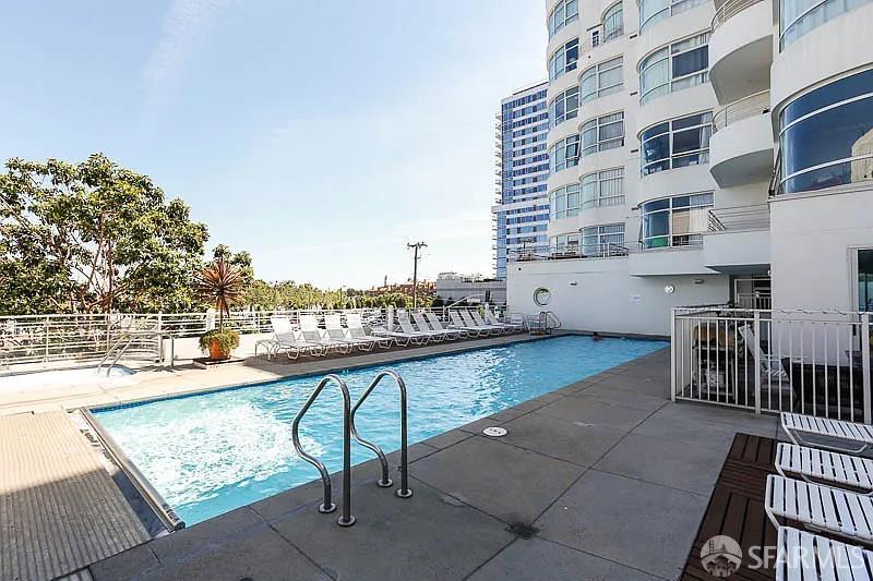 403 Main Street Unit: #506N