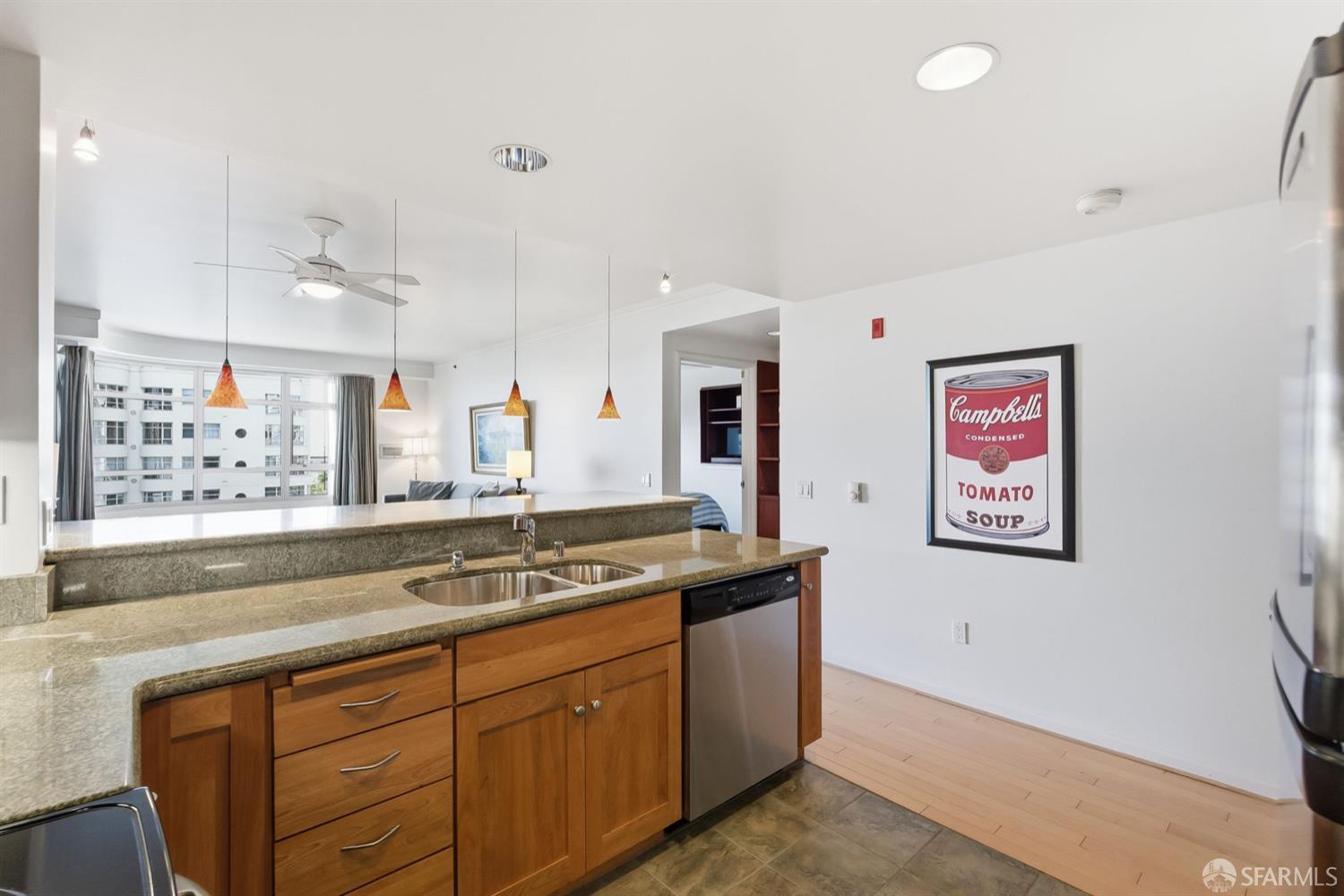 403 Main Street Unit: #506N
