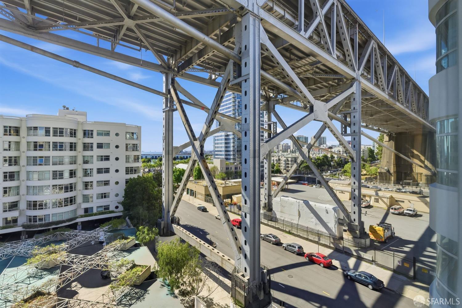 403 Main Street Unit: #506N