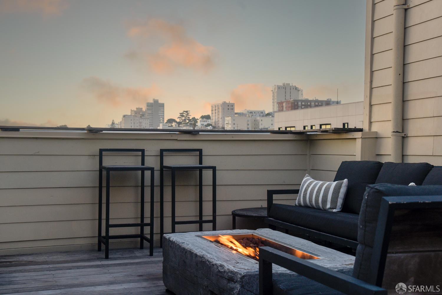 1601 Pacific Avenue Unit: #403
