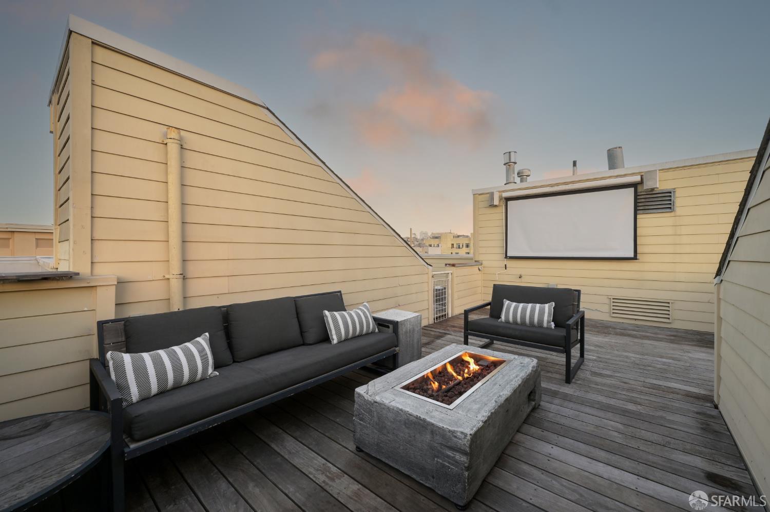1601 Pacific Avenue Unit: #403