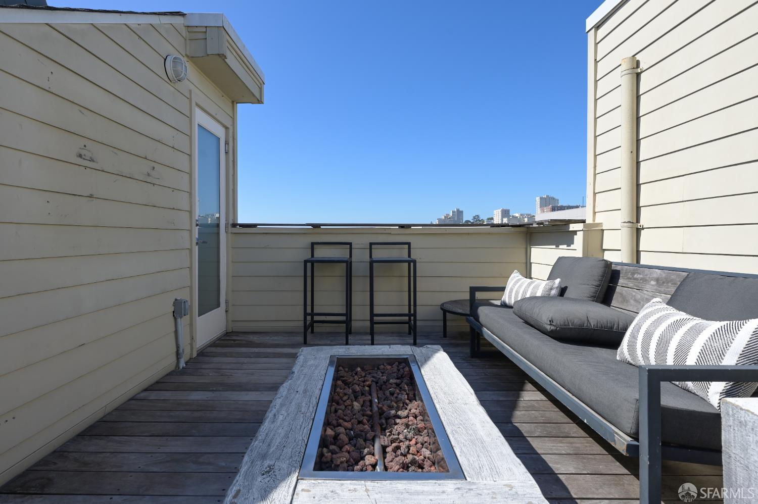1601 Pacific Avenue Unit: #403