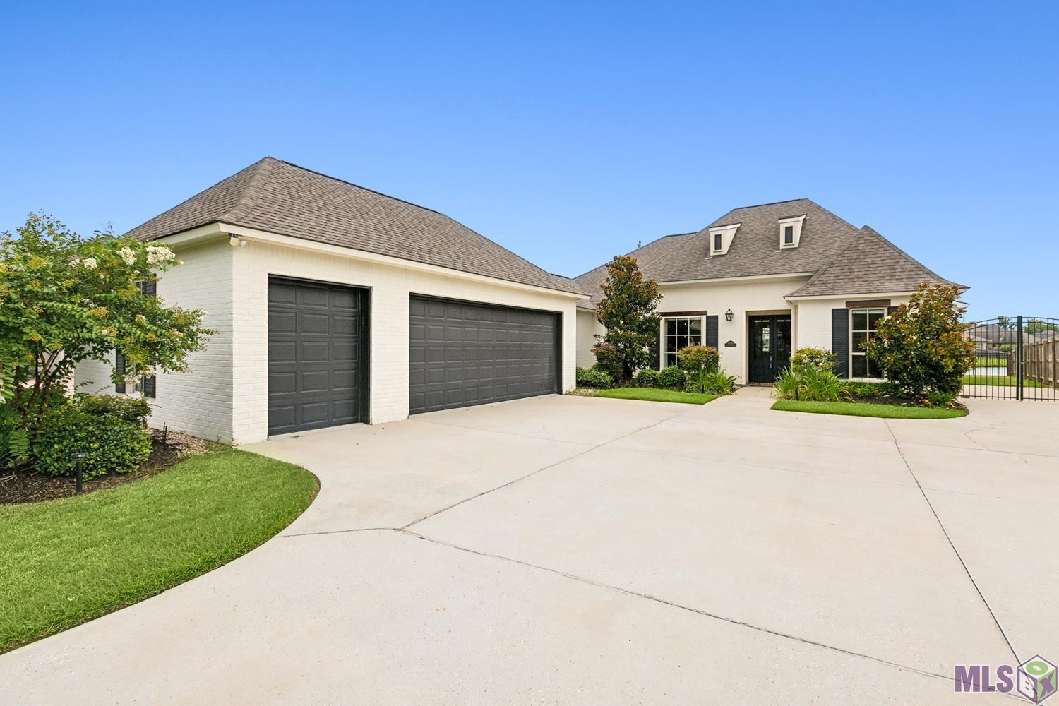 14088 Twin Lakes Dr