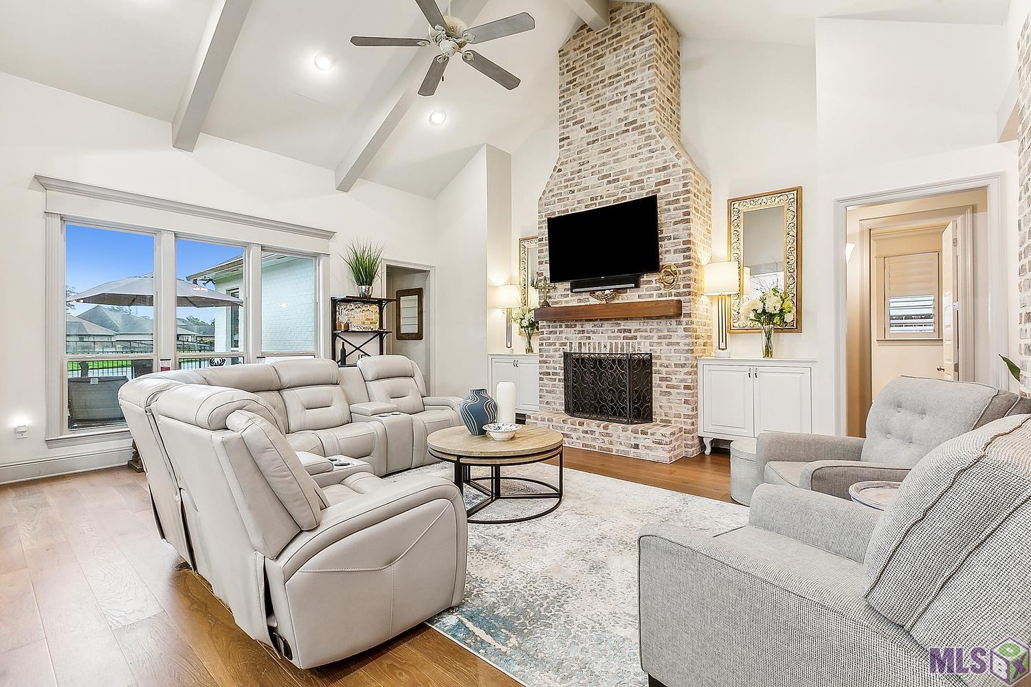 14088 Twin Lakes Dr