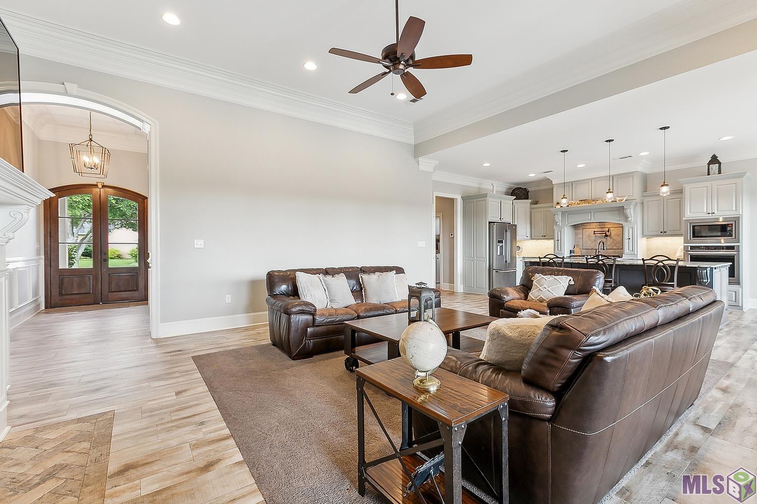 6055 Jonathan Alaric Ave