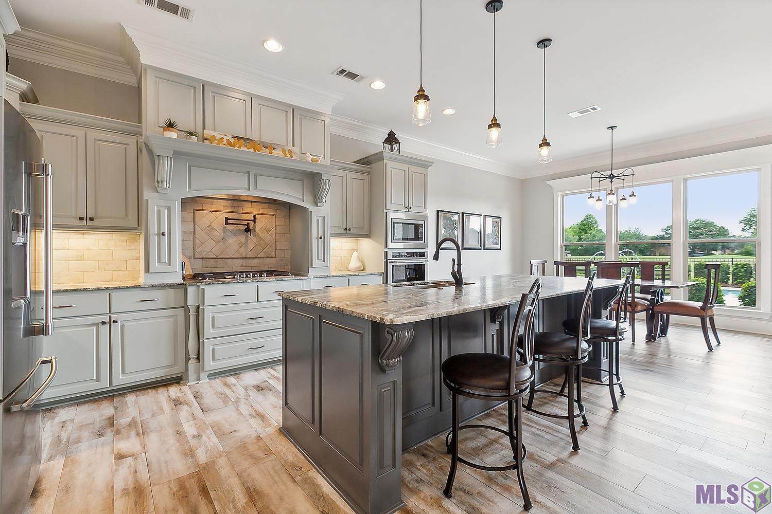 6055 Jonathan Alaric Ave