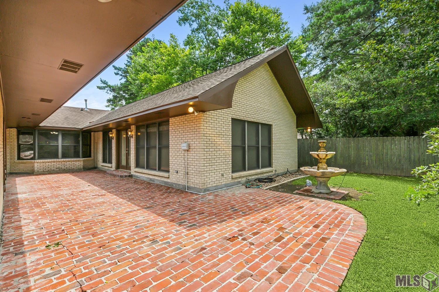 1226 Aurora Pl