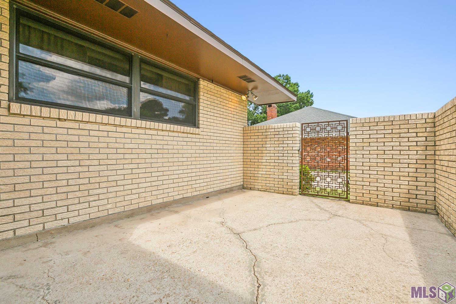 1226 Aurora Pl