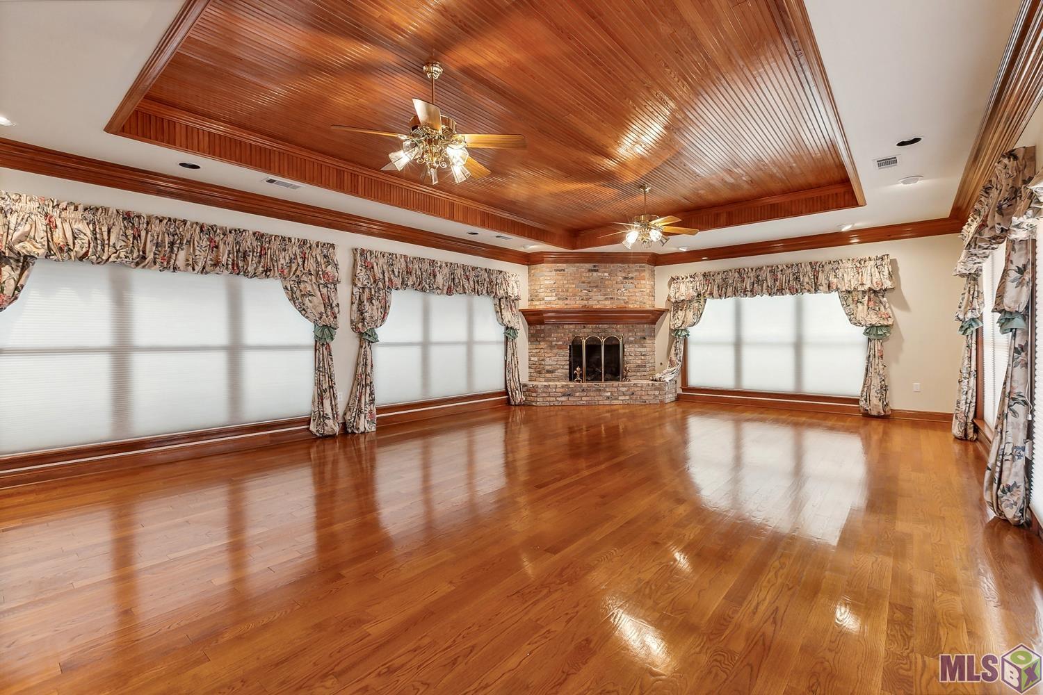 1226 Aurora Pl