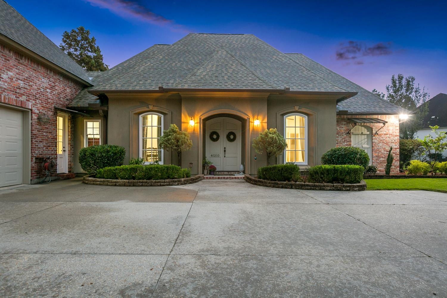40203 Dove Estates Ct