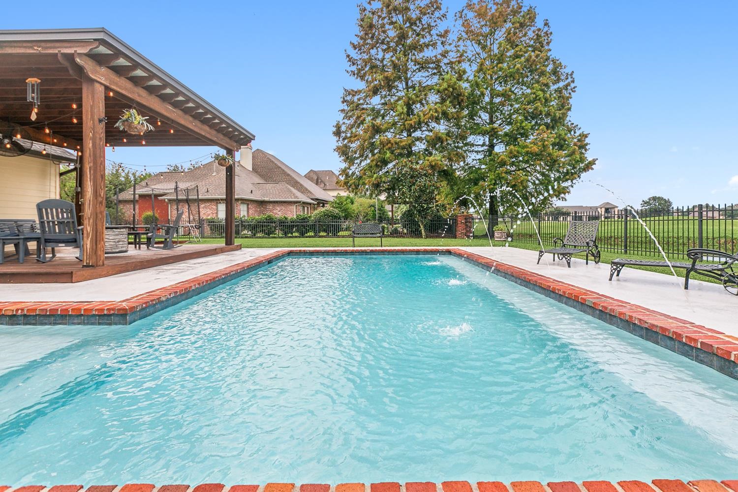 40203 Dove Estates Ct