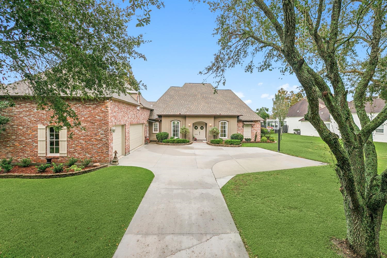 40203 Dove Estates Ct
