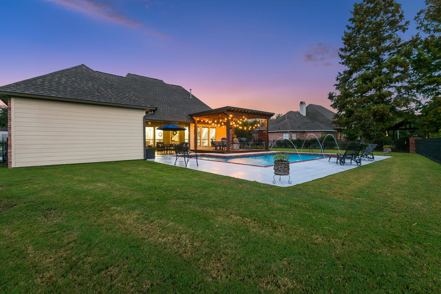 40203 Dove Estates Ct