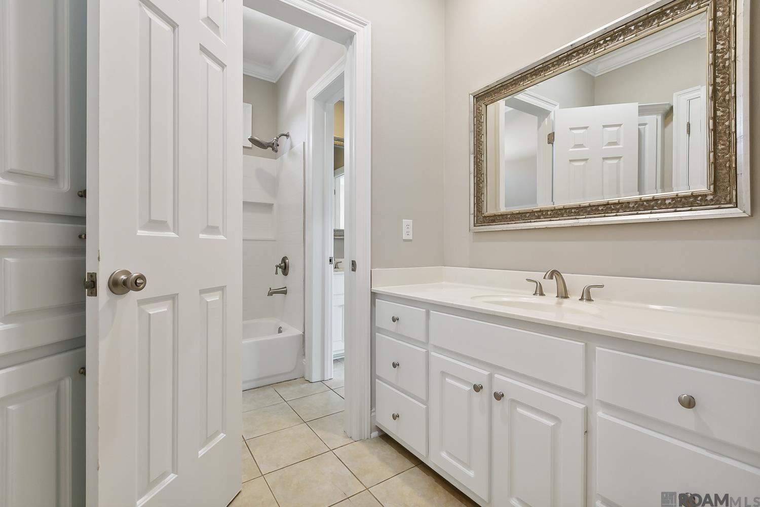 40126 Pelican Point Pkwy