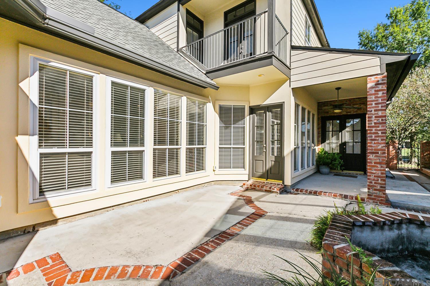 6296 Tezcuco Ct