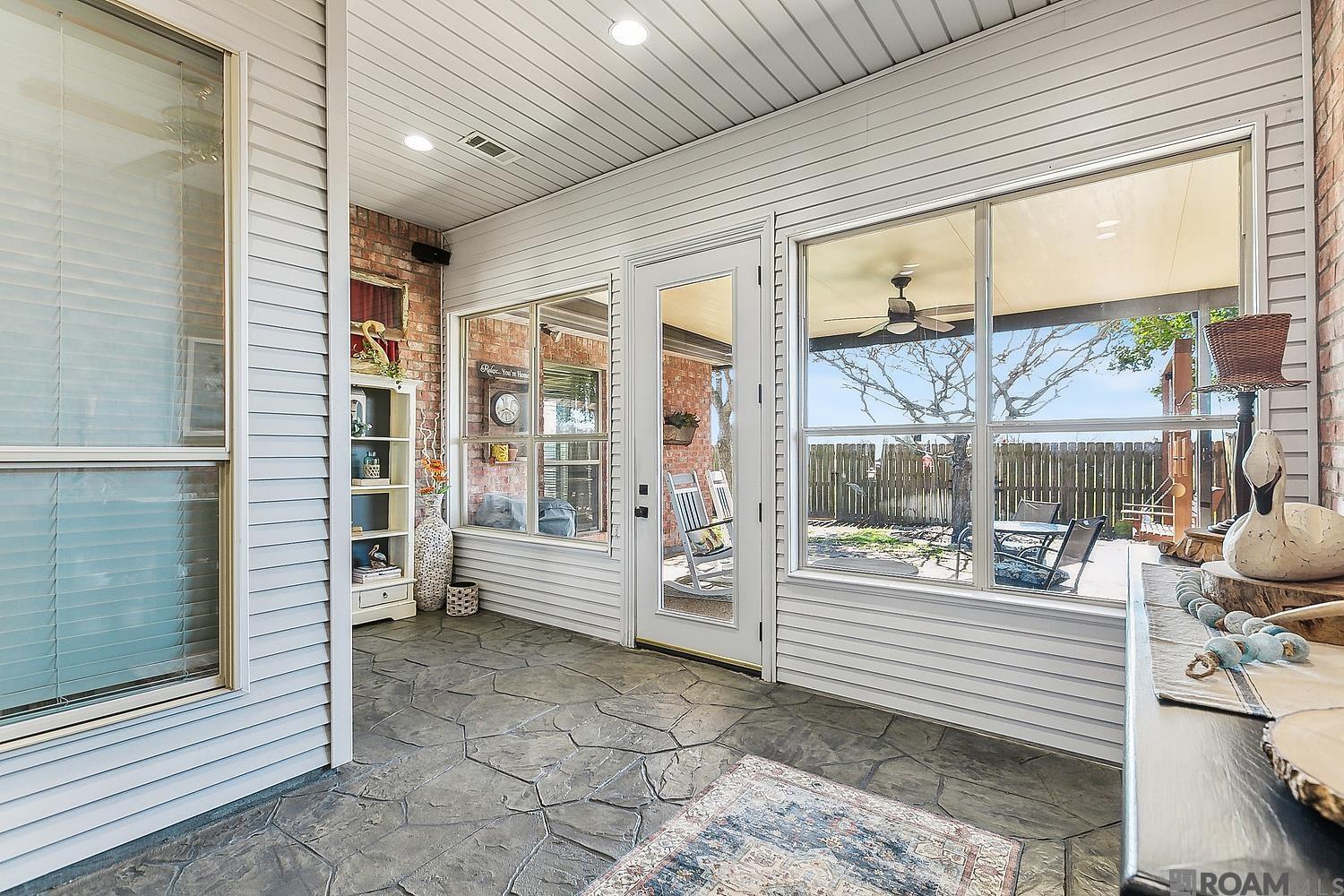 5270 Courtyard Dr
