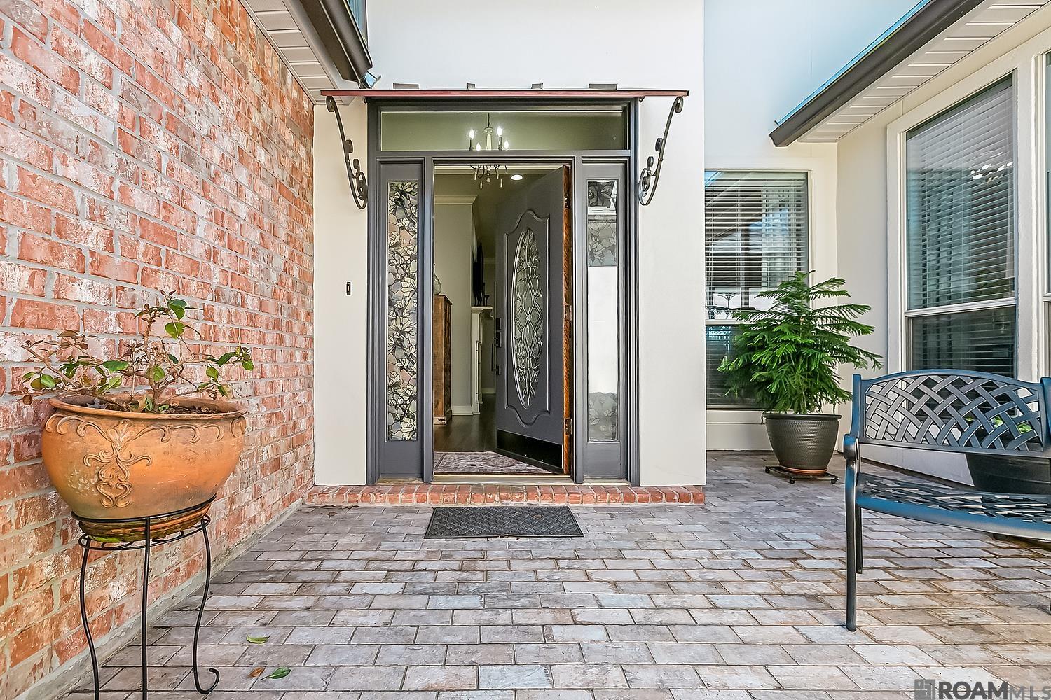5270 Courtyard Dr