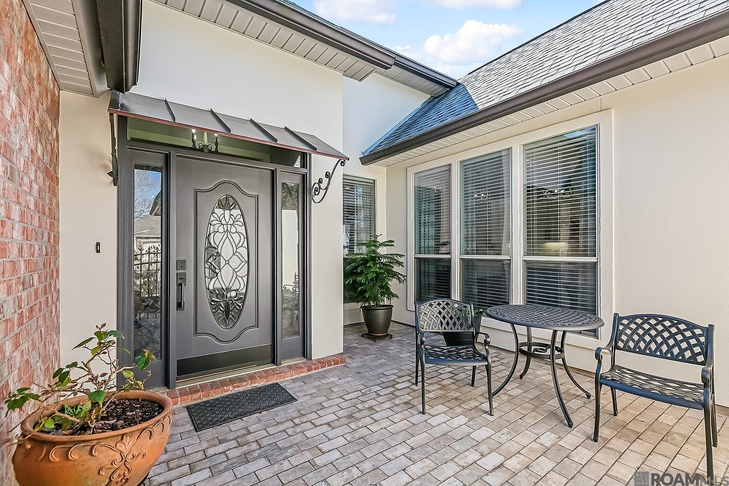 5270 Courtyard Dr