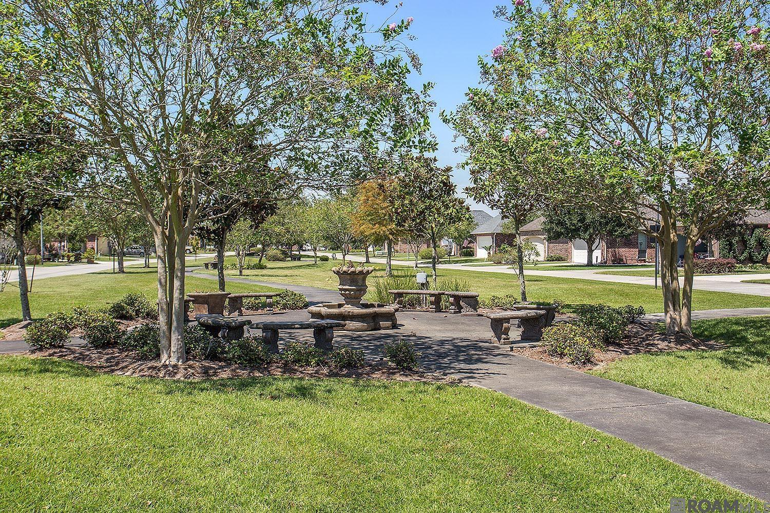 5270 Courtyard Dr