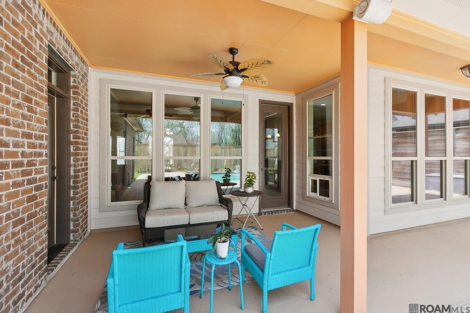 13098 Moss Pointe Dr